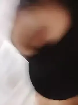 Stripchat Sex Cam of Riya_cum66
