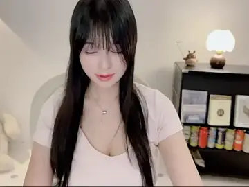 Stripchat Best Webcam of Onechestnut