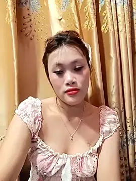 Stripchat Live Sex Cam of Ly-sexyy