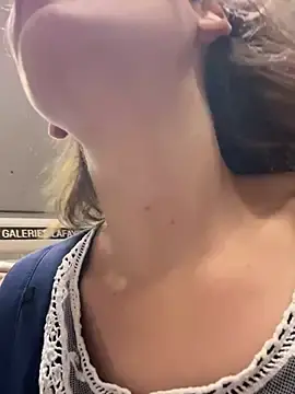 Stripchat Free Live Porn of Kamorana
