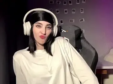 Stripchat Live Sex Cam of NightFoxxx