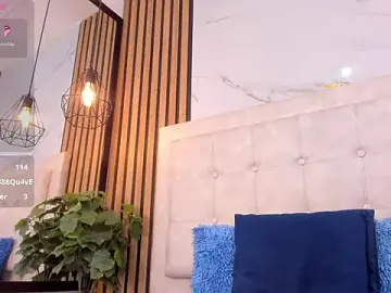 Stripchat Live Sex of Madyson18