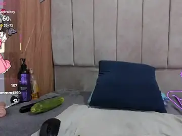 Stripchat Sex Cam of lilycruise