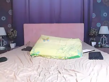 Stripchat Adult Webcam of SquirtyAlice