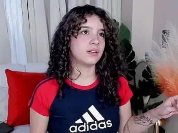 Stripchat Free Porn Cam of naira_velvett