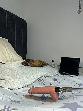 Stripchat Sex Cam of Bella045