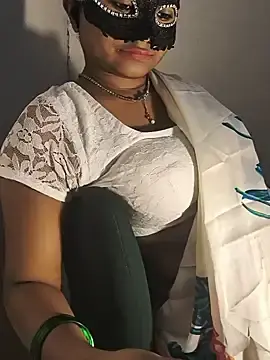 Stripchat Free Porn Cam of DIRTYSECRET_QUEEN_07