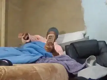 Stripchat Watch Live Sex Cams of Nicky52