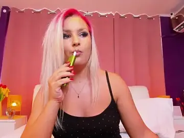 Stripchat Live Sex Cam of AspenDx