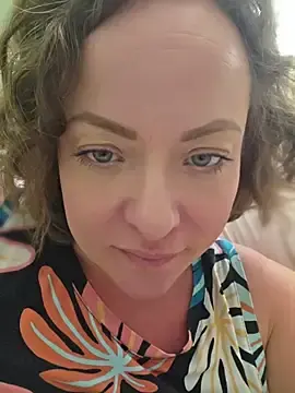 Stripchat Free Porn Cam of julimonroe