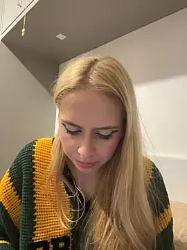 Stripchat Free Porn Cam of AquarianaX