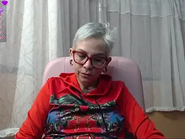 Stripchat Live Sex Cam of moon_cat85