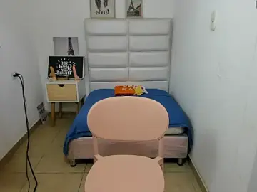 Stripchat Free Porn Cam of lauren_rios7