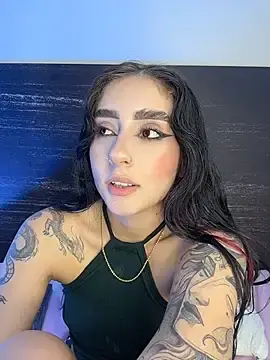 Stripchat Sex Cam of sharlot24