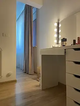 Stripchat Live Sex Cam of Lexi_Storm