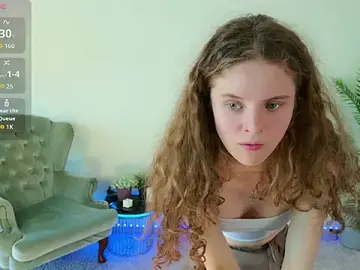 Stripchat Nude Webcam of Mila_Stain
