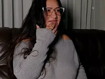 Stripchat Free Porn Cam of DeesseLuxure