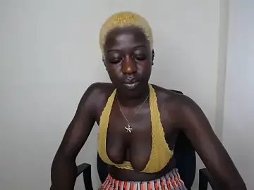 Stripchat Sex Cam of KittySexxy02