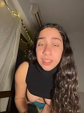 Stripchat Sex Cam of Souphicherry