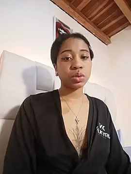 Stripchat Live Porn of Zaira_Rose_