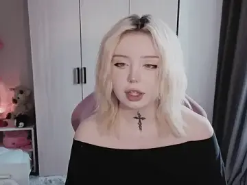 Stripchat Best live sex cam show of yumi_charm
