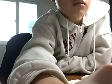 Stripchat Free Porn Cam of hypekittyboy