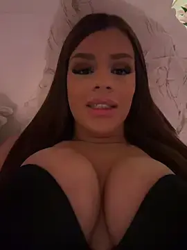 Stripchat Live Sex of BellaaVixen