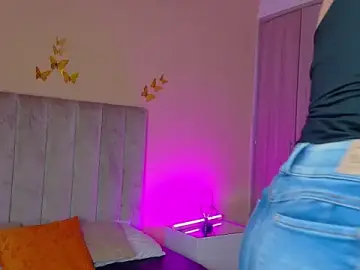 Stripchat Live Porn of Charlotte_Olsen_