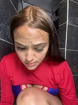 Stripchat Adult Webcams of iamsara_21