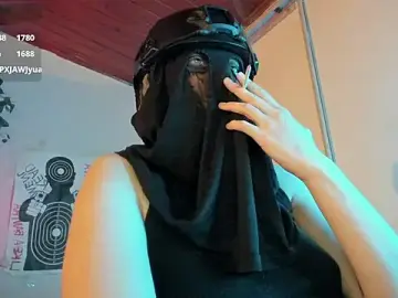 Stripchat Live Sex Cam of cos_operator
