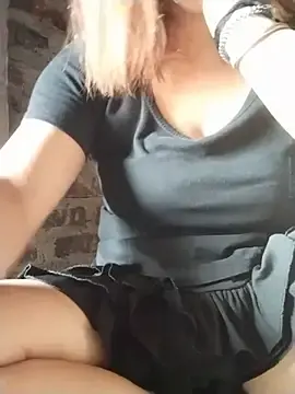 Stripchat Sex Cam of sukabae00