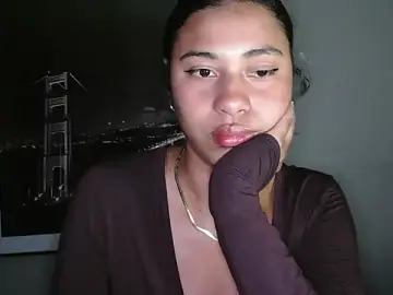 Stripchat Adult Webcams of dark_enchantress_