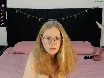 Stripchat Live Sex of CatmintLush