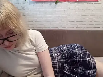 Stripchat Sex Cam of Vi_Nika