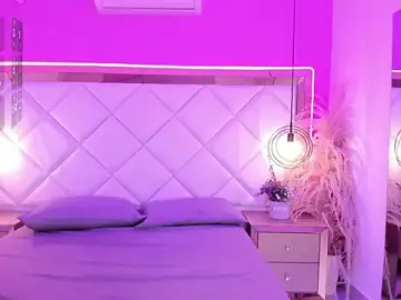 Stripchat Adult Webcam of Sabrinaleblanc