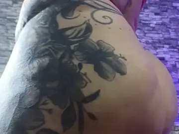 Stripchat Live Sex of TokyoSky