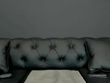 Stripchat Watch Live Sex Cams of HaleySweet18