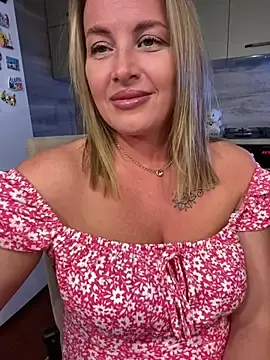 Stripchat Adult Webcam of Hot_Sexy_Angel