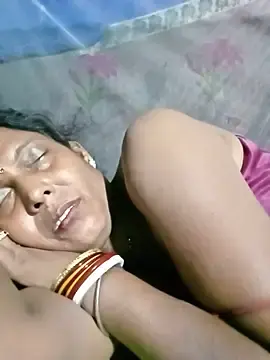 Stripchat Watch Live Sex Cams of Savita992