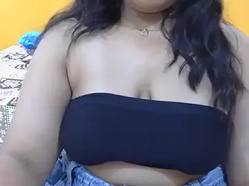 Stripchat Nude Webcam of bold-isha