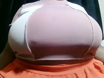 Stripchat Nude Webcam of wamie12