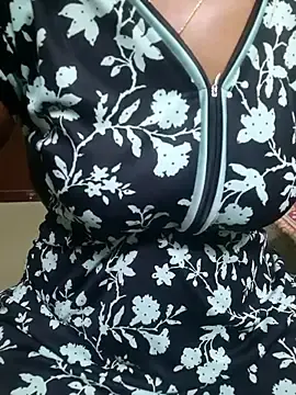 Stripchat Free Porn Cam of tamil-Diya90