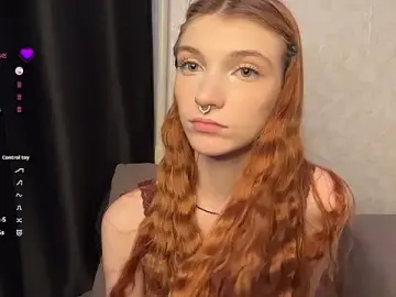 Stripchat Sex Cam of KatyCullip