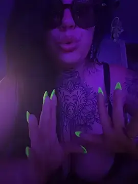 Stripchat Sex Cam of Tigrecurvy