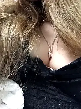 Stripchat Live Porn of KattyLuuu