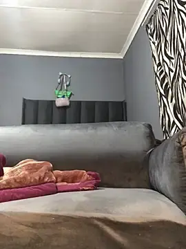 Stripchat Free Porn Cam of NaughtyShawdy1