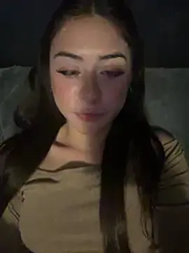 Stripchat Watch Live Sex Cams of Yocelinluvv