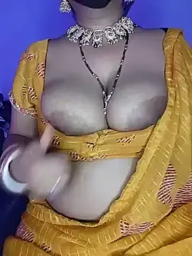 Stripchat Sex Cam of Long_hair_queen
