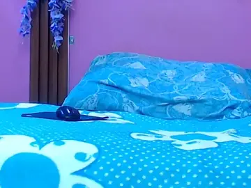 Stripchat Nude Webcam of skinnybarbie022