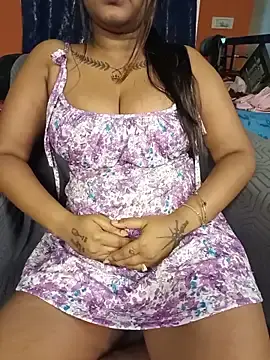 Stripchat Nude Webcam of Hot_Urvi